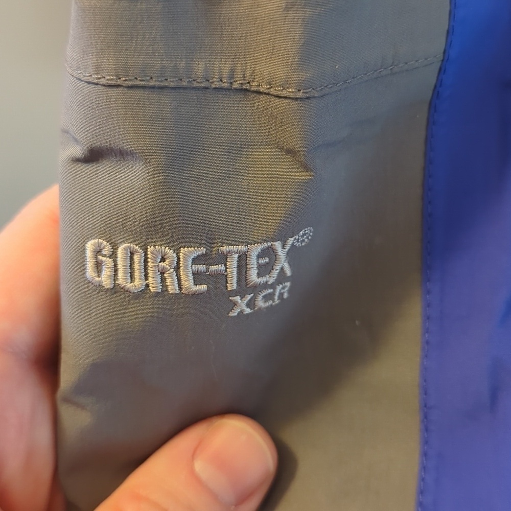 The North Face Gore-Tex Summit Series Winter Jacket, Blue and Gray, Medium women - Picture 3 of 11